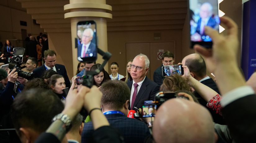 Nie mier ale obchod Putinov vyslanec je opat v USA