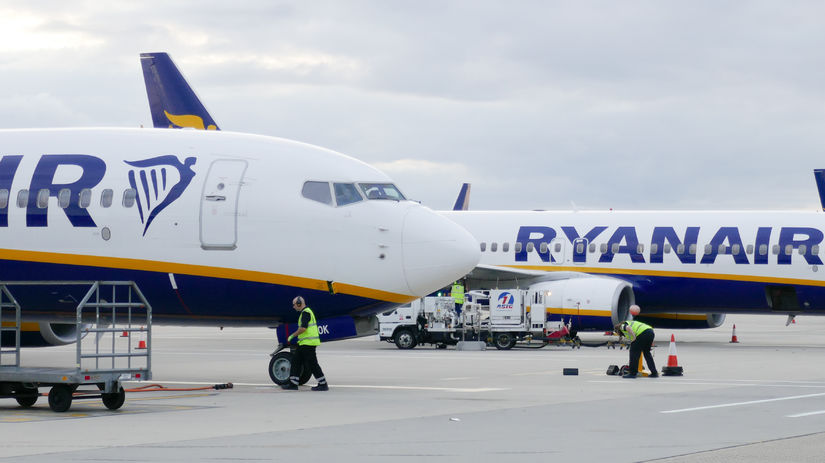 Taliansko vypnulo europske nebo strajk dispecerov odrezal Bratislavu od klucovych miest Ryanair musel zrusit niektore lety