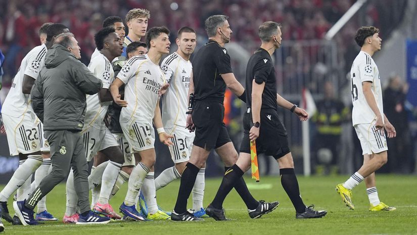 V Mnichove bolo po zapase veselo hraci Realu nevedeli ako sa vola rozhodca Padali ostre slova