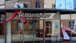 Velka televizia nezvladla boj o prezitie Po milionovych dlhoch a neuspesnej zachrane prichadza konkurz