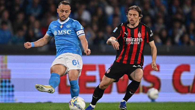 Velke vitazstvo pre Neapol s kapitanom Lobotkom Prevysili AC Milano rozhodujuce zolik z lavicky