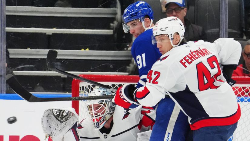 Velky vykon Fehervaryho v NHL Gol a jubilejna asistencia Slovak bol hviezdou zapasu