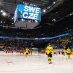 Cesi vyvolali poplach Hokejova velmoc sa uz na uvod MS zmieta v kritike Hovori sa o kolapse a totalnej bezradnosti