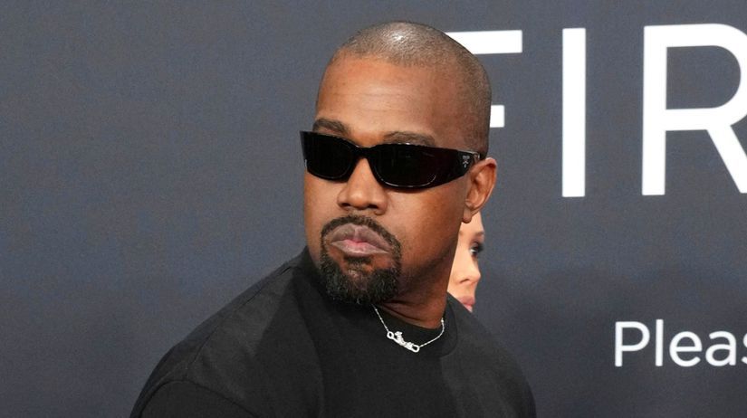 Kontroverzny Kanye West sa stretava s odporom Cesi odmietaju jeho koncert v Prahe