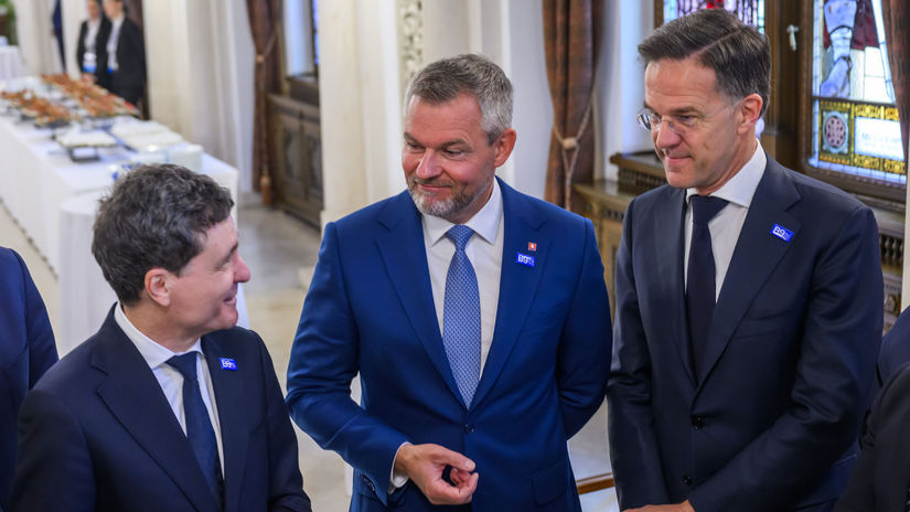 Slovensko sa stalo jednym z hlavnych vyrobcov municie v ramci NATO zdoraznil Pellegrini po stretnuti lidrov Bukurestskej deviatky