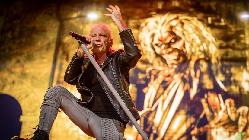 Iron Maiden v Bratislave odohnali dazd a predviedli epicke metalove vystupenie