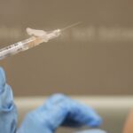 Klamala farmaceuticka firma o vakcine Brusel si posvieti na giganta Sanofi