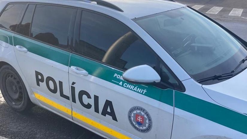 Poplach v Bratislave Policia preveruje hlasenie o udajnych ozbrojenych muzoch v blizkosti skoly