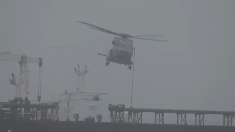 VIDEO Tvrd zasah proti Putinovej rope Macron sa pochvlil zadranm ruskm tankerom