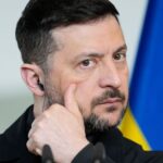 Zelenskeho rozhodnutie vyvolalo vo Varsave burku Vyznamenanie od Poliakov ma na stole Nawrocki
