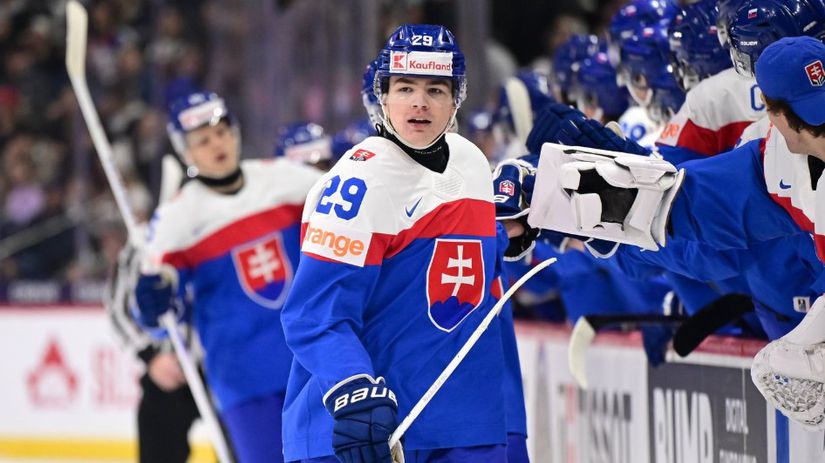 Zlaty strelec z finale moze nasledovat legendarneho Hossu O dalsieho sikovneho Slovaka ma zaujem aj Montreal so Slafkovskym