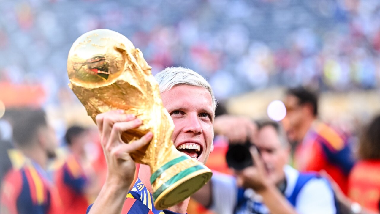 Argentínske dno nemá konca. Legendárny obranca pristúpil k Olmovi a udrel ho do tváre - MS 2026 - Futbal - Športweb 8 Argentinske dno nema konca Legendarna obranca pristupil k Olmovi a udrel ho do tvare MS 2026 Futbal Sportweb