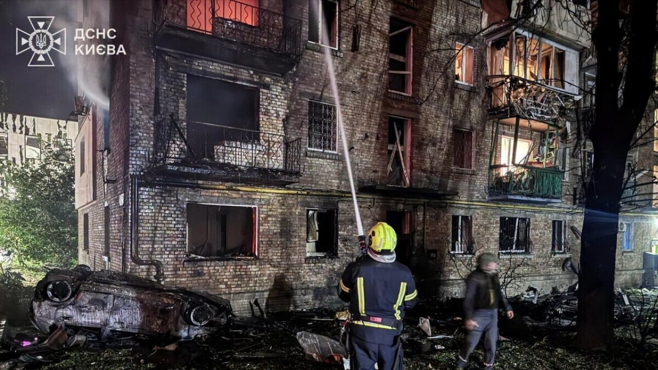 Na Kyjev v noci letelo 30 ruských balistických rakiet Zirkon - Vojny 8 Na Kyjev v noci letelo 30 ruskych balistickych rakiet Zirkon Vojny