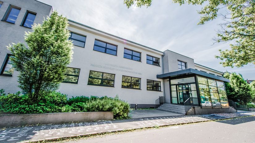 Skandal so stipendiami na Univerzite Komenskeho Vedenie podava trestne oznamienie a nariadilo audit
