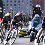 Tour odstartovala timovou casovkou V zltom zacina Vingegaard Cyklistika Sportweb