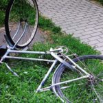 tragicka nehoda vo velkych kostolanoch seniorka na bicykli zomrela v nemocnici regiony spravy