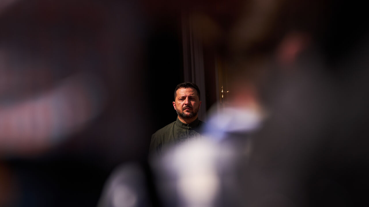 Ma Zelenskyj strach o svoju politicku buducnost Publicista Kriz odhalil skutone nlady a rizika volieb na Ukrajine