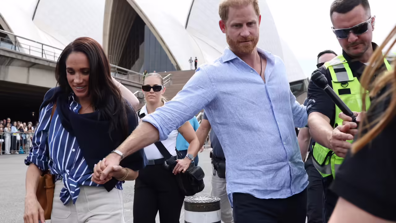 Megxit naruby Harry a Meghan sa po rokoch vracaju do Britanie cakaju ich neprijemne otazky aj stare konflikty