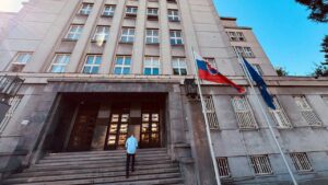 Stat pod tokom hackerov Ministerstvo vntra el stovkm tokov zo zahraniia masvne posiluje obranu Domce Sprvy