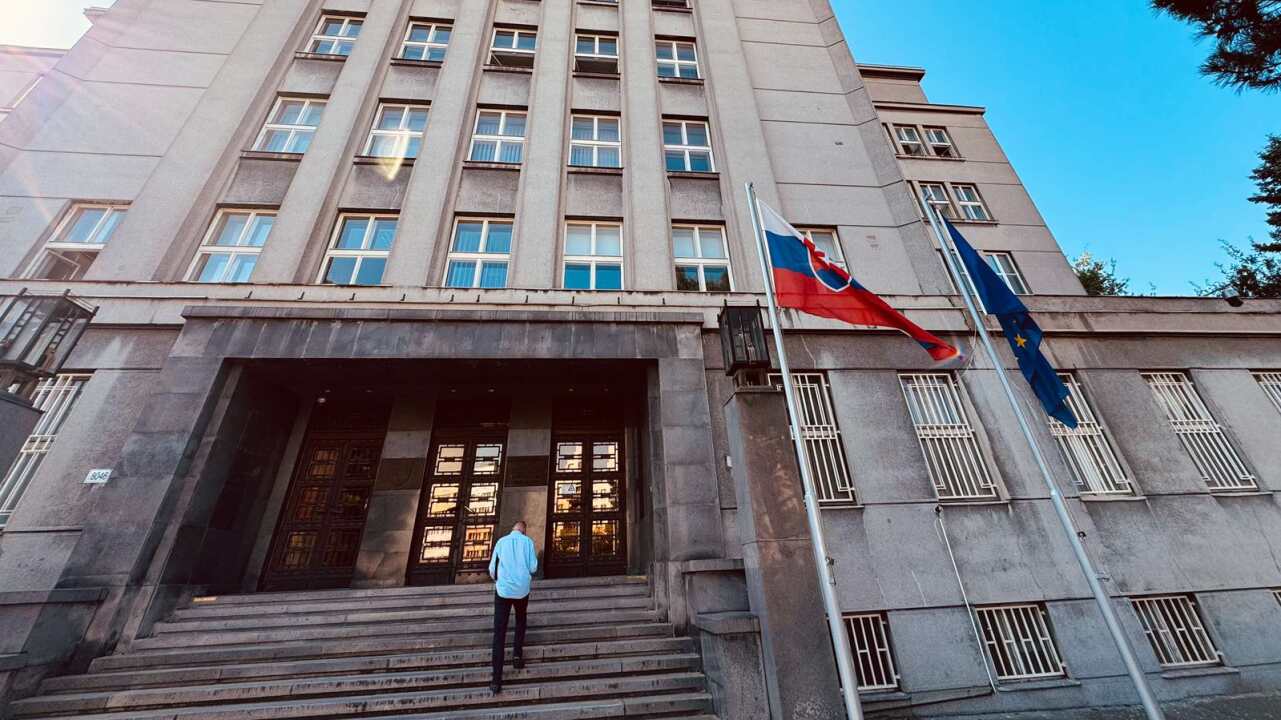 Stat pod tokom hackerov Ministerstvo vntra el stovkm tokov zo zahraniia masvne posiluje obranu Domce Sprvy