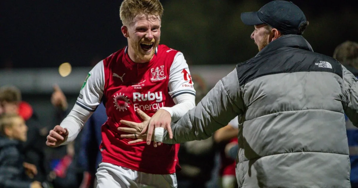 Arsenal šetril hviezdy a kruto doplatil. Kolosálna hanba, píšu médiá 8 Arsenal šetril hviezdy a kruto doplatil. Kolosálna hanba, píšu médiá