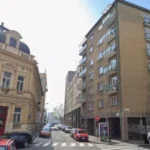 Bratislava: Hrozí pád steny, polícia uzavrela ulicu