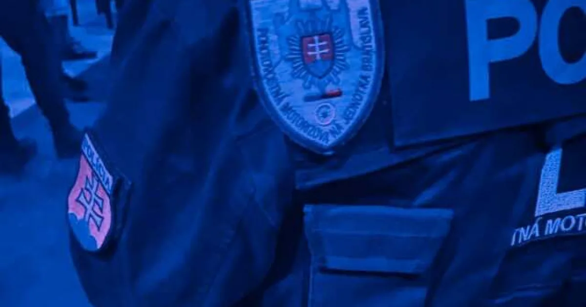 Chlapec (13) zaútočil v rumunskej škole na učiteľku a spolužiaka