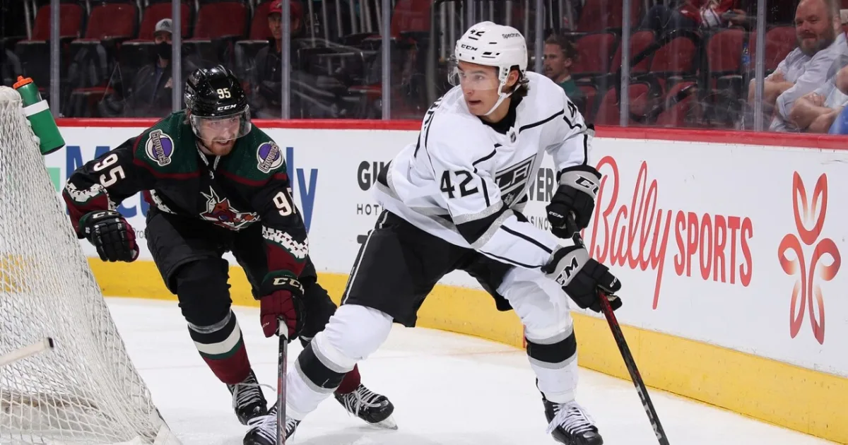 Chromiak je blízko debutu v NHL, tréner Kings naznačil viac 8 Chromiak je blízko debutu v NHL, tréner Kings naznačil viac