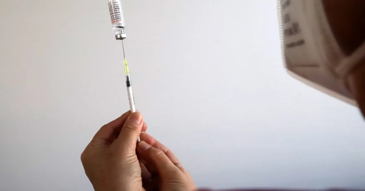 Čo povedať odmietačovi vakcíny? Veta, čo zvýšila zaočkovanosť proti COVID-19