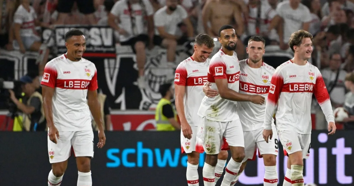 Dortmund zaskočil Bayern v závere šlágra, Stuttgart zdolal Leverkusen aj bez Sauera 8 Dortmund zaskočil Bayern v závere šlágra, Stuttgart zdolal Leverkusen aj bez Sauera