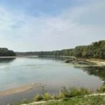 Dunaj pri Devíne odhalil vzácny nález. Objavili zvyšky vyhodeného monumentu