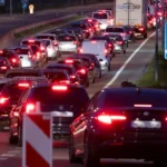 Dušičky prinesú plné cesty aj cintoríny. Polícia pripomína riziká, na ktoré sa zabúda