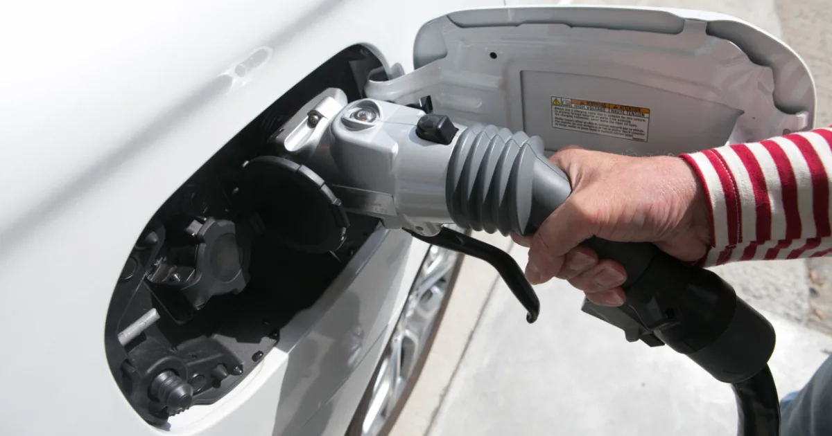 Elektromobily dostanú pri diaľniciach nové rýchlonabíjačky, štát vybral 35 lokalít