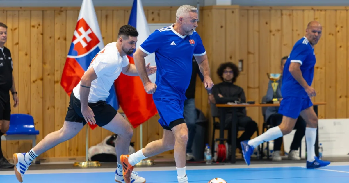 FOTO: S Gašparom nehrám. Zápas poslancov sprevádzal debakel i hádka