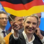 Hackeri zverejnili státisíce e-mailov AfD, strane hrozí kompromitácia