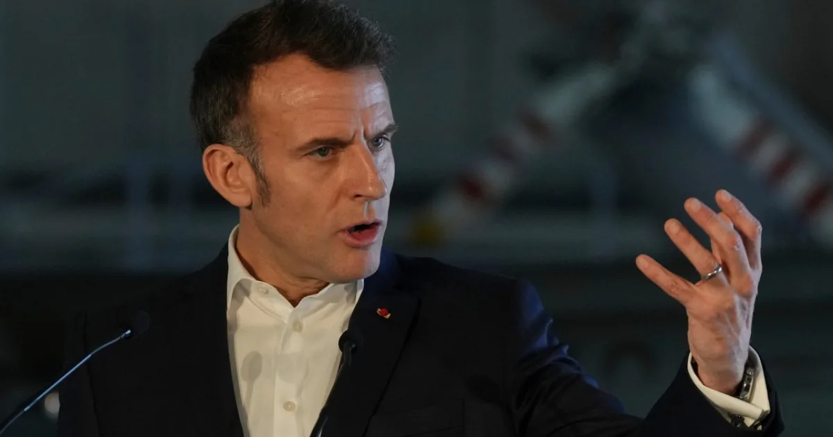 Macron reaguje na násilné protesty vo Francúzsku, sociálne siete v centre pozornosti