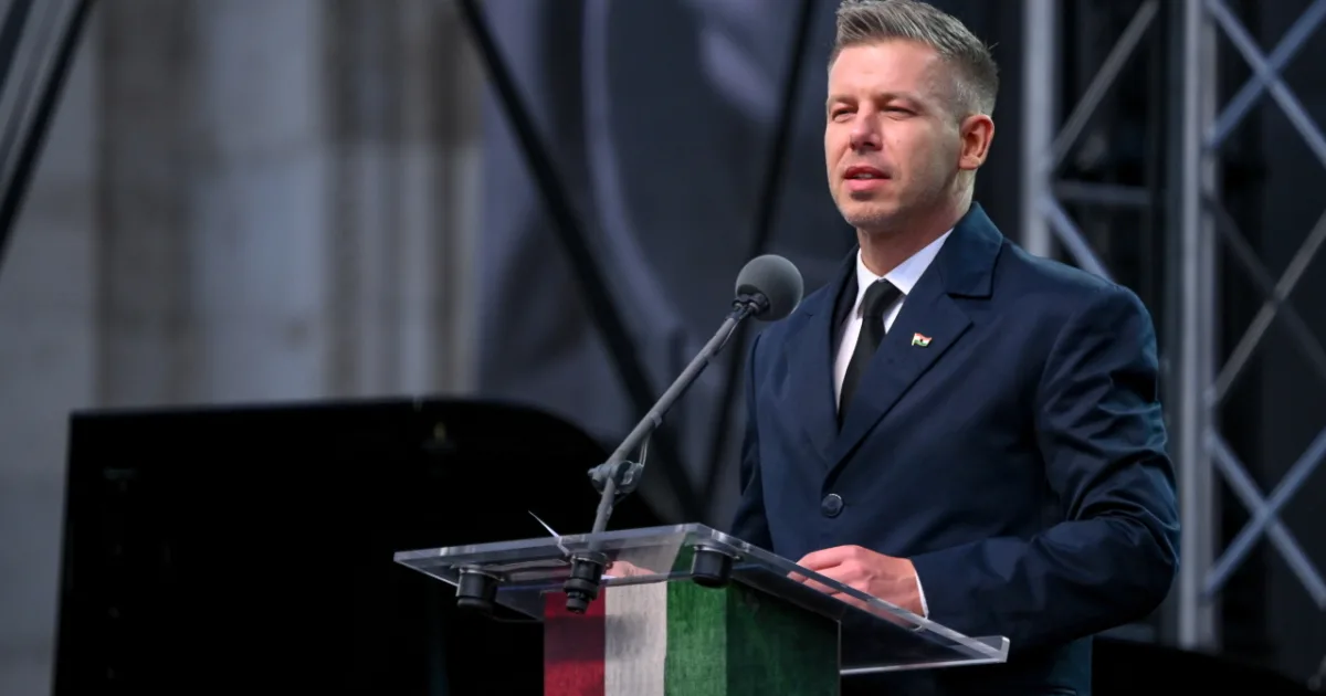 Maďarský politik odkázal Orbánovi: Kto hľadá oporu v Moskve, nech je mu 1956 varovaním