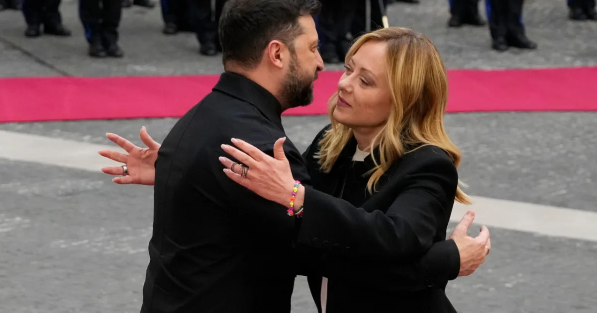 Meloniová: Viem, že za podporu Ukrajiny platím politickú cenu, no neustúpim 8 Meloniová: Viem, že za podporu Ukrajiny platím politickú cenu, no neustúpim