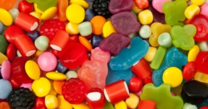 Obľúbená sladkosť obsahuje zakázanú látku, môže poškodiť chromozómy