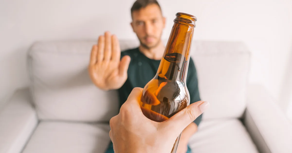 Po práci pohár vína či pivo? Vedci varujú pred skrytým rizikom
