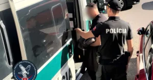 Po siedmich rokoch na úteku zadržali muža obvineného z obchodovania s ľuďmi