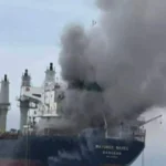Požiar na ropnom tankeri po zásahu mínou. Irán obviňuje plavidlo z porušenia zákazu
