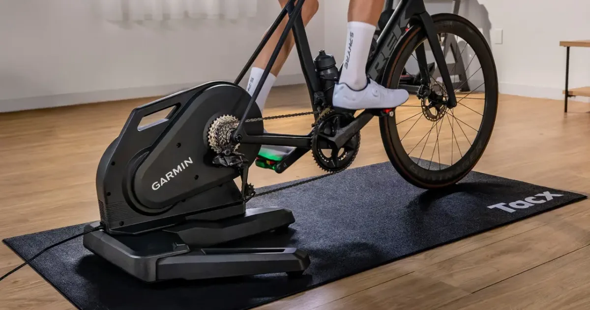 Prudké stúpania aj šprinty v obývačke. Garmin uviedol nový domáci cyklotrenažér Tacx Nēra