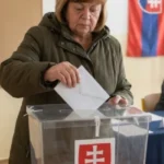 Rovnaké sľuby, iné tváre, staré problémy. Má zmysel ísť voliť?