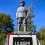Socha sovietskeho maršala potešila Rusko. Česko označili za „zavšivavenú dieru“