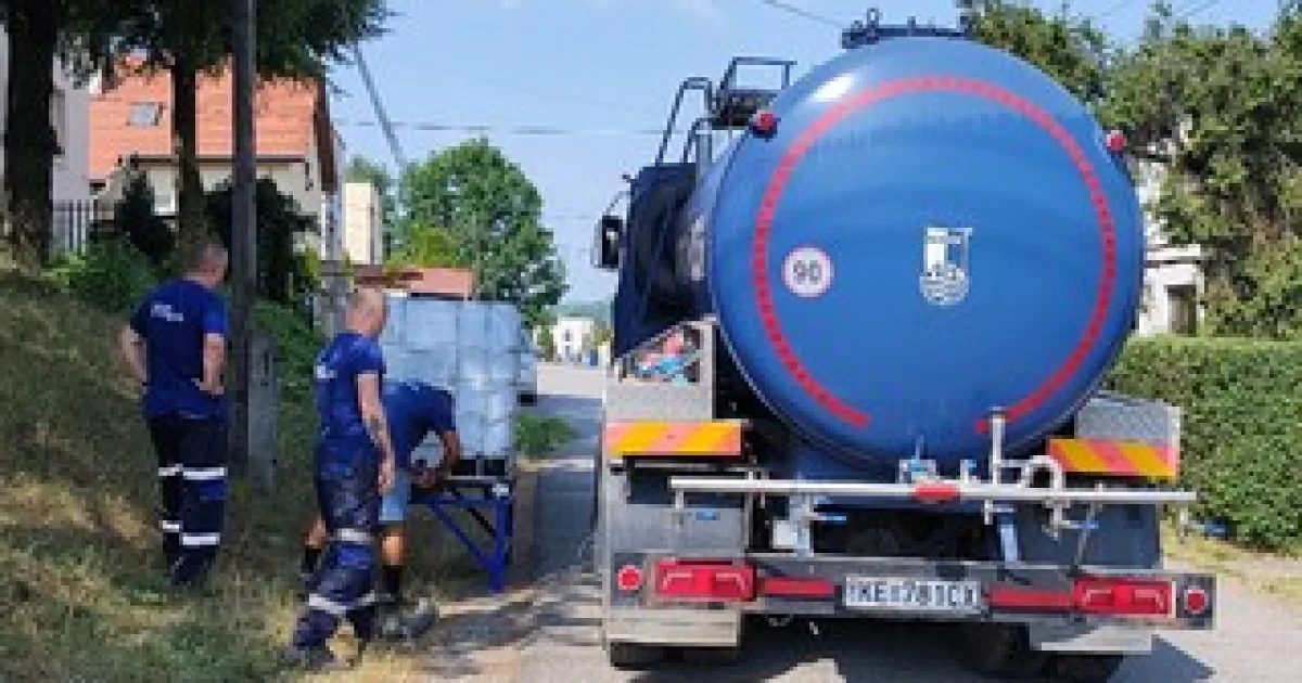 Spiščania sa sťažujú na čudnú chuť vody, nechce ju ani pes