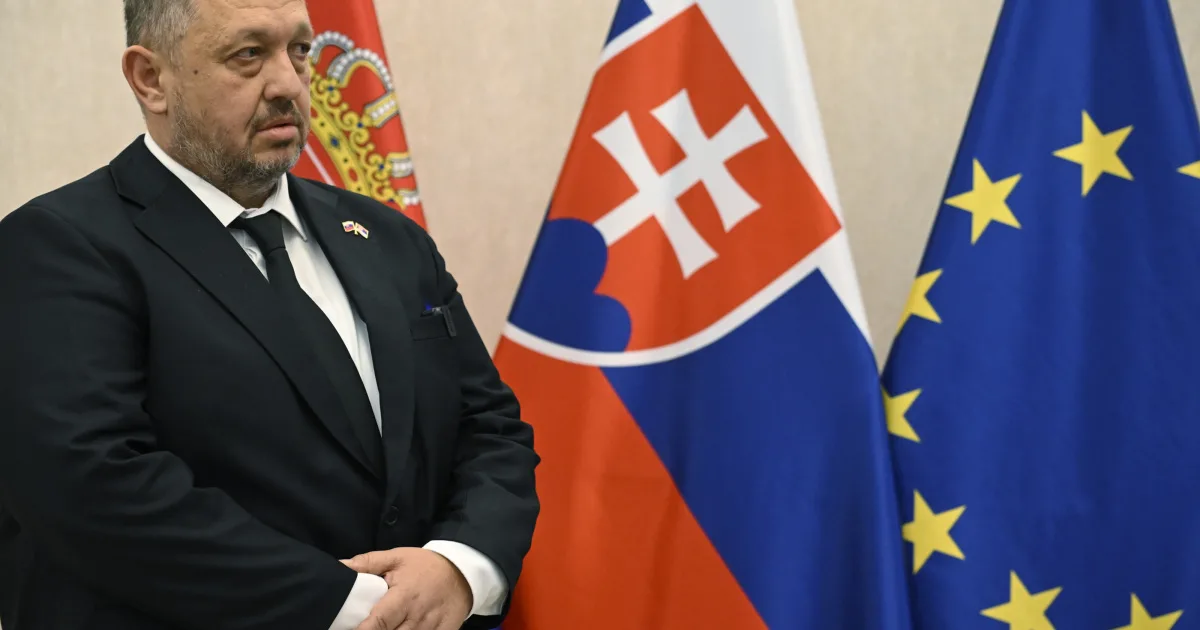 Srbská volebná kauza so slovenskou stopou. Prokuratúra preverí vyslanca