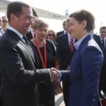 Srbsko mení kurz: Nová vláda podľa Brnabičovej najprv udrie na Rusko
