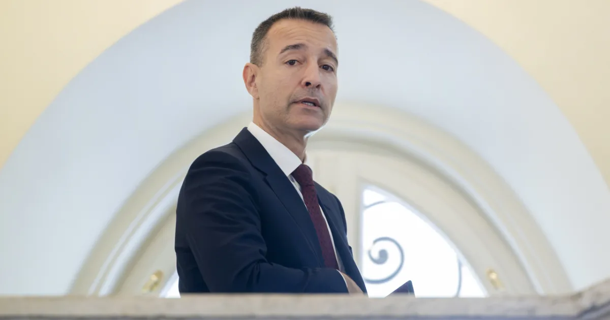 Štát znížil firmám dotácie, rozdiel doplatia z vlastného. Kto získa peniaze na inovácie?