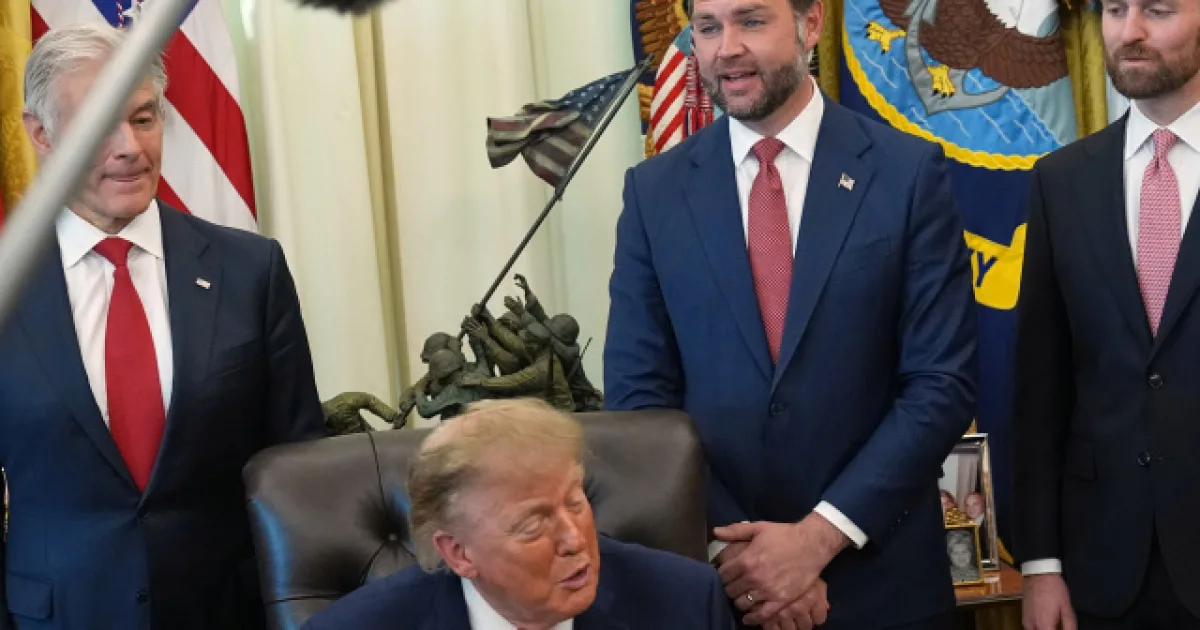 Trump sa nevzdáva Bieleho domu. Má dôvod opäť kandidovať 6 Trump sa nevzdáva Bieleho domu. Má dôvod opäť kandidovať